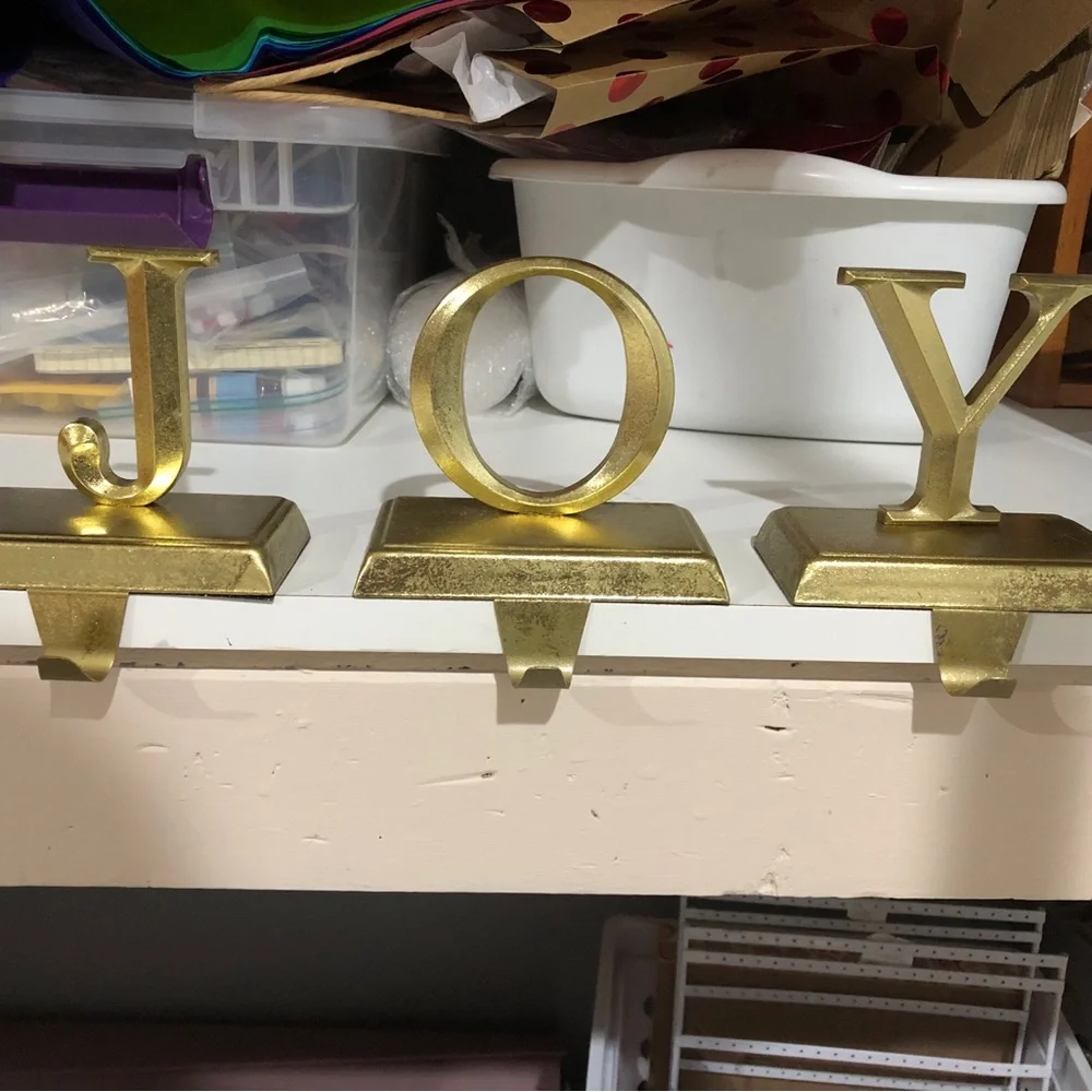 Gold “JOY” Mantle Weights for Hanging Stockings